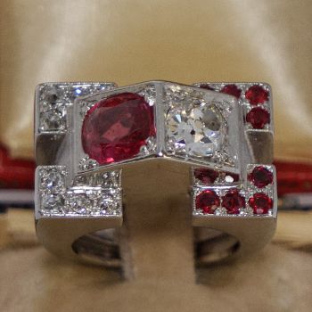 anello vintage art decò in platino rubini e diamanti